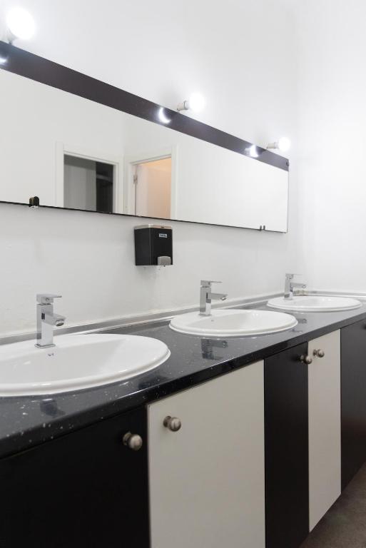 Apartamentos Day Madrid GRAN VIA Centro Sol Malasaña - Four-Bedroom Apartment