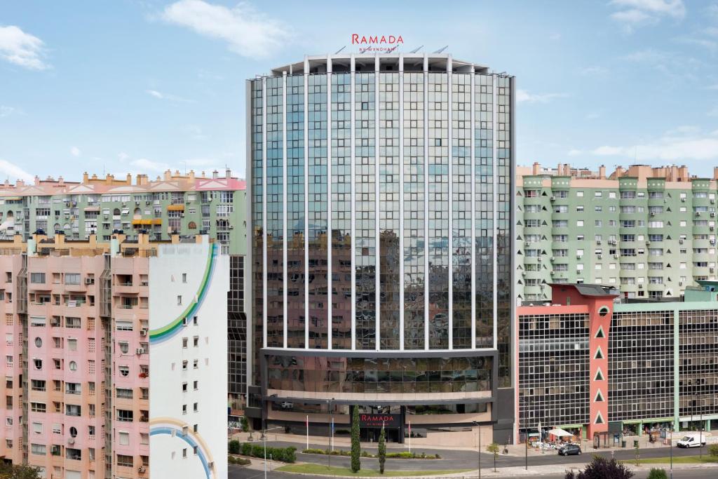 Nespecifikovaný výhled na destinaci Lisabon nebo výhled na město při pohledu z hotelu