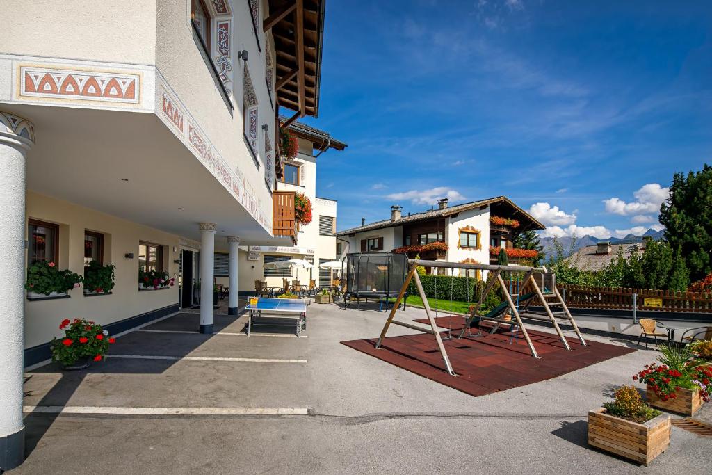 Budova, kde se aparthotel nachází