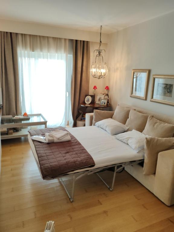 Posedenie v ubytovaní Unique Apartment in the Heart of the City