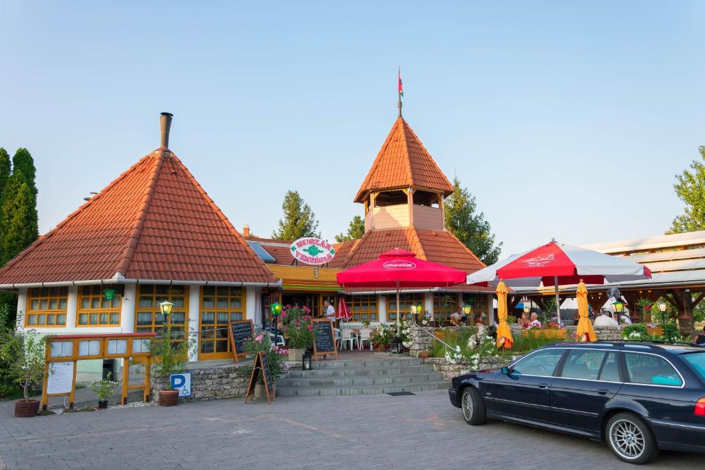 Fotografia z galérie ubytovania Huszár vendégház v destinácii Örvényes