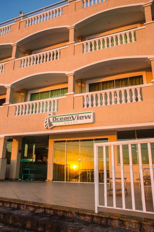  Ocean View Hotel