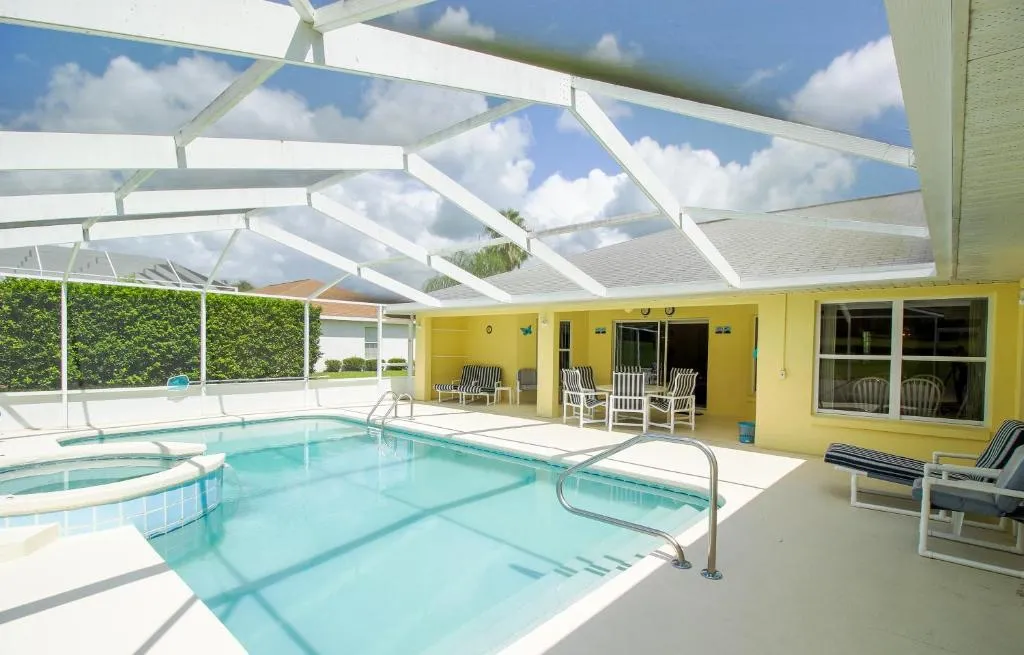Beautiful & Sunny Pool Home with Golf View home, Inverness, Statele Unite ale Americii