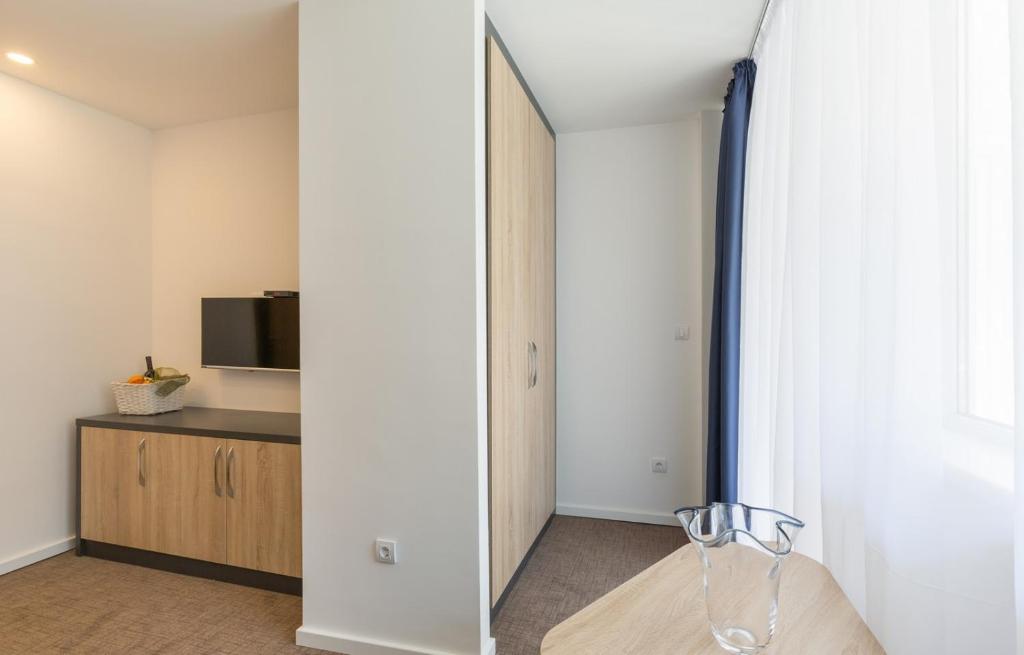 Premium Crown Suites - Resim 38