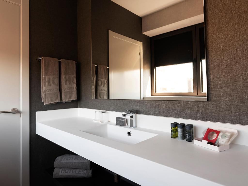 HG City Suites Barcelona - Resim 8