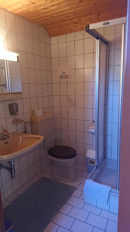 Koupelna v ubytování Gästehaus der Gamser Winzerstube