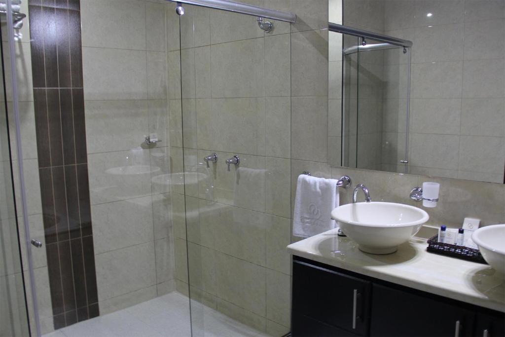 Koupelna v ubytování Hotel Santafe Real