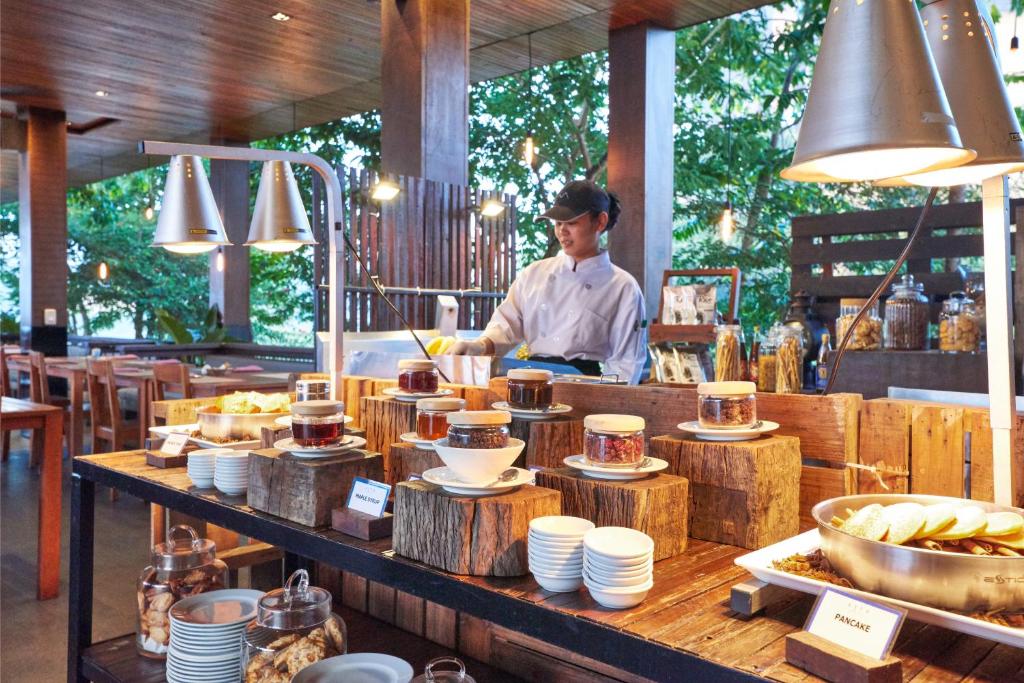 Comida en el resort o alrededores