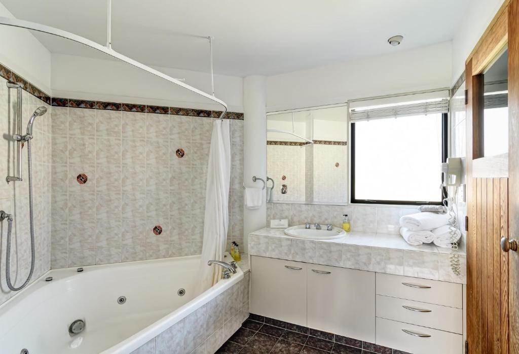 The Beachcomber Hotel - Resim 20