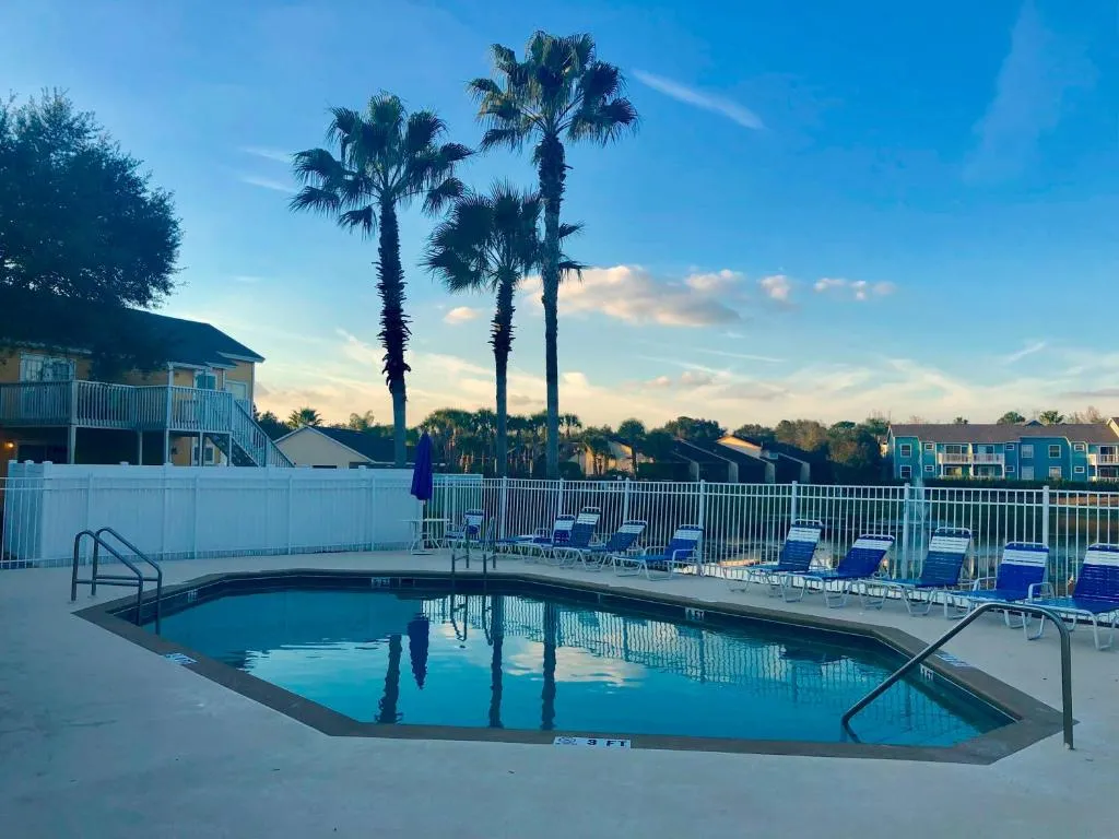 Family Deluxe 3BD Condo Apartment@ Disney, Kissimmee, United States