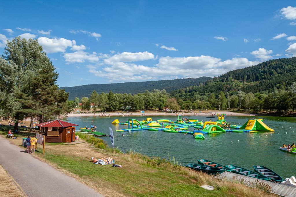 Camping Base de Loisirs du Lac de la Moselotte, Saulxures-sur-Moselotte –  Updated 2024 Prices