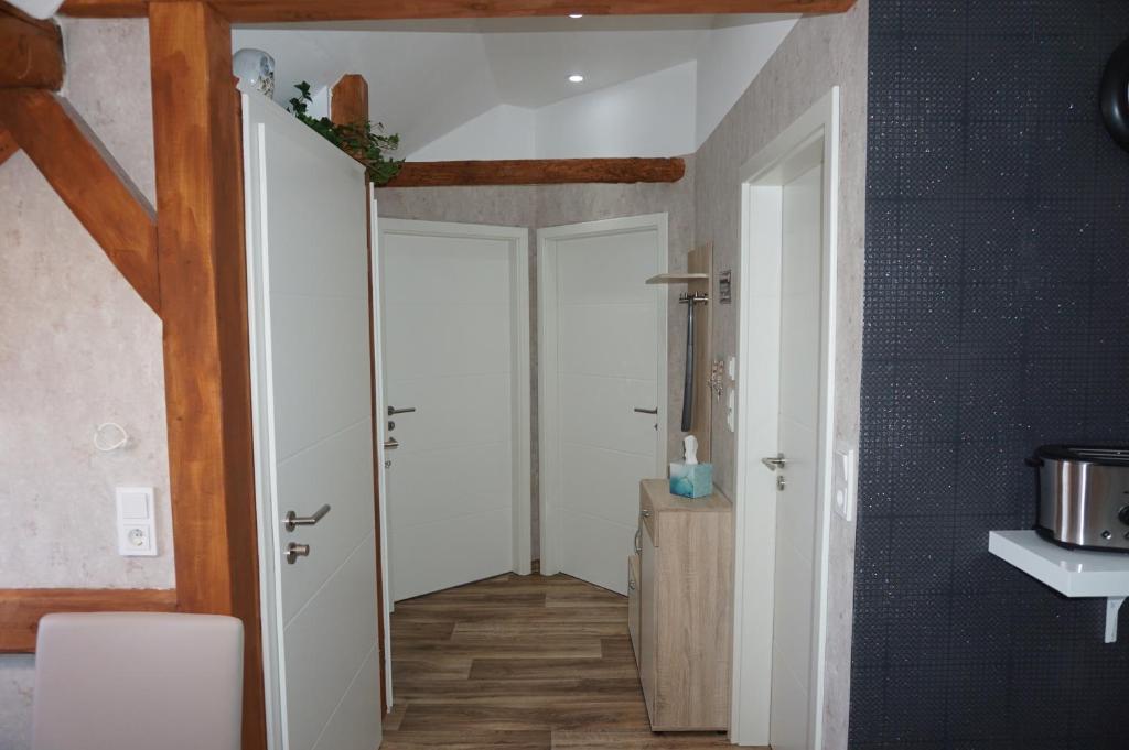 Fotografie z fotogalerie ubytování Außergewöhnliche Dachgeschosswohnung v destinaci Königslutter am Elm