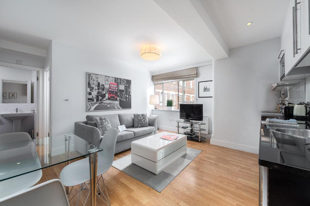 Apartment 323, Nell Gwynn House, Chelsea
