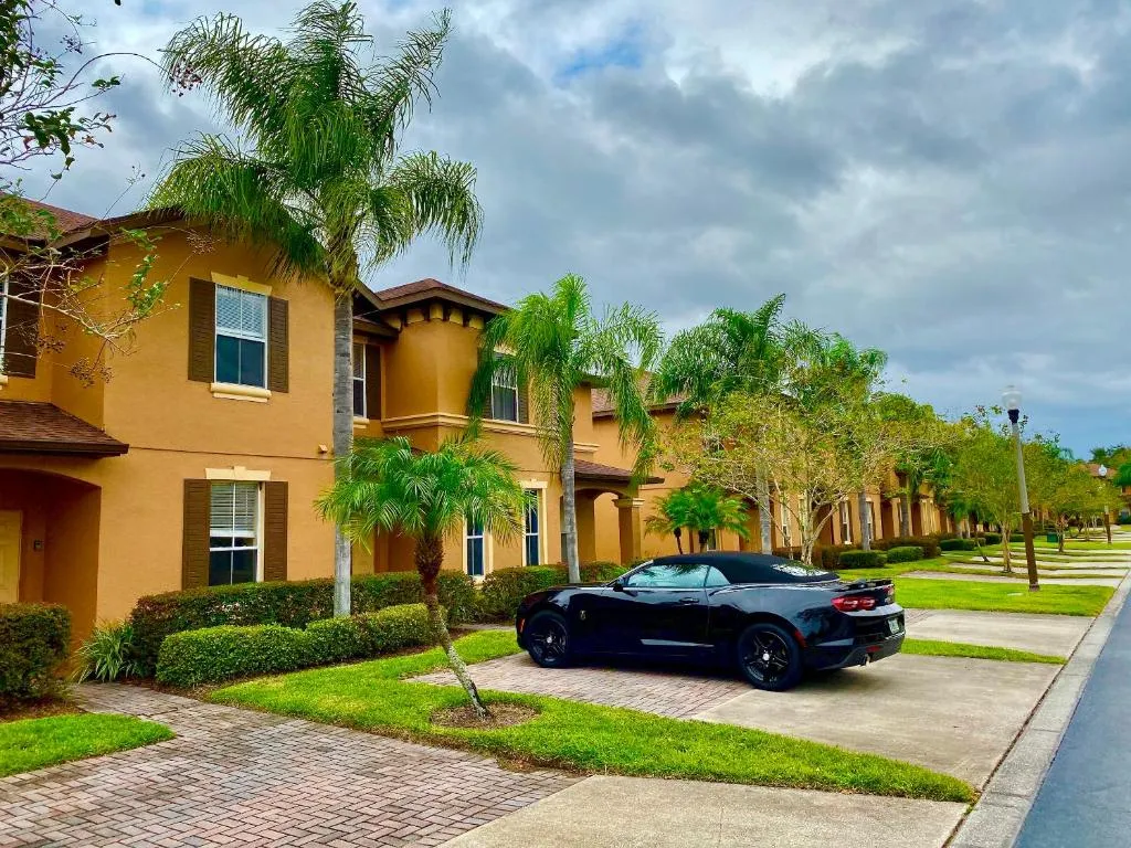 Grand Premium 4BD Townhouse near Disney, Davenport, Statele Unite ale Americii