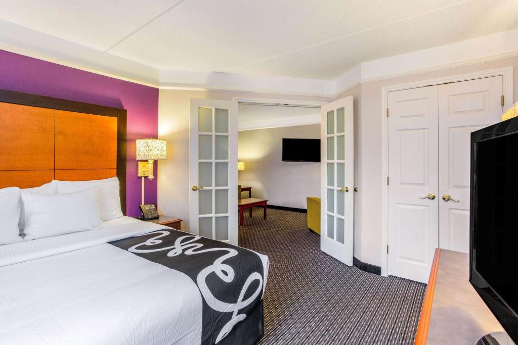 La Quinta by Wyndham Raleigh Durham Intl AP - Suite King