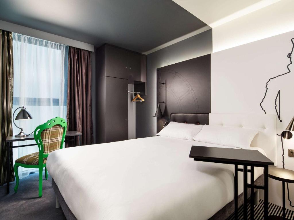 Postel nebo postele na pokoji v ubytování ibis Styles London Southwark - near Borough Market