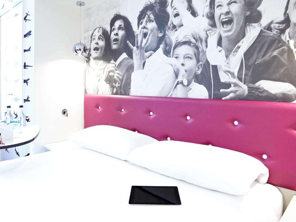 Llit o llits en una habitació de Ibis Styles Liverpool Centre Dale Street - Cavern Quarter