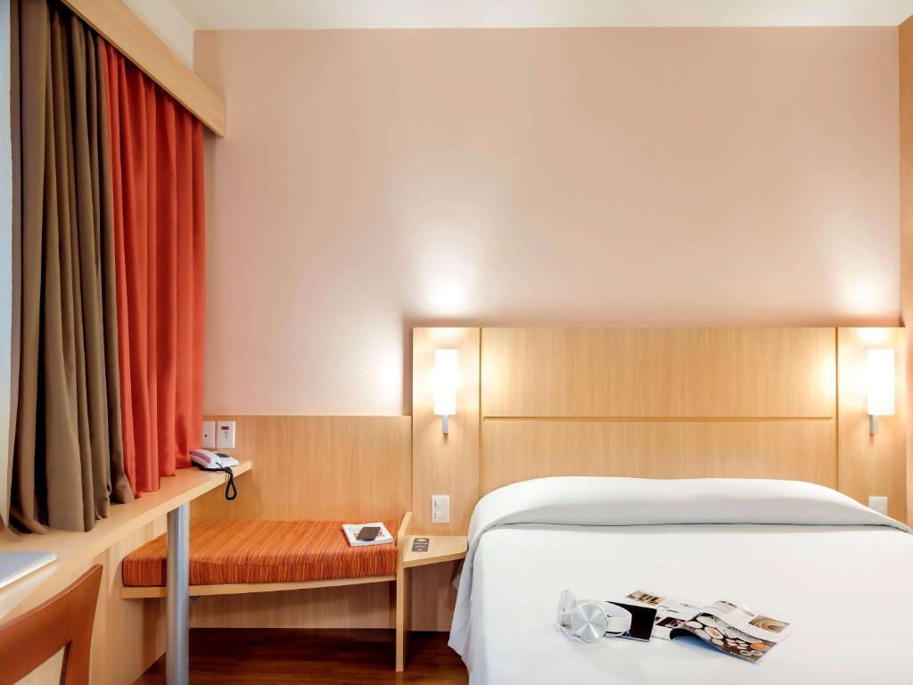  ibis Curitiba Shopping