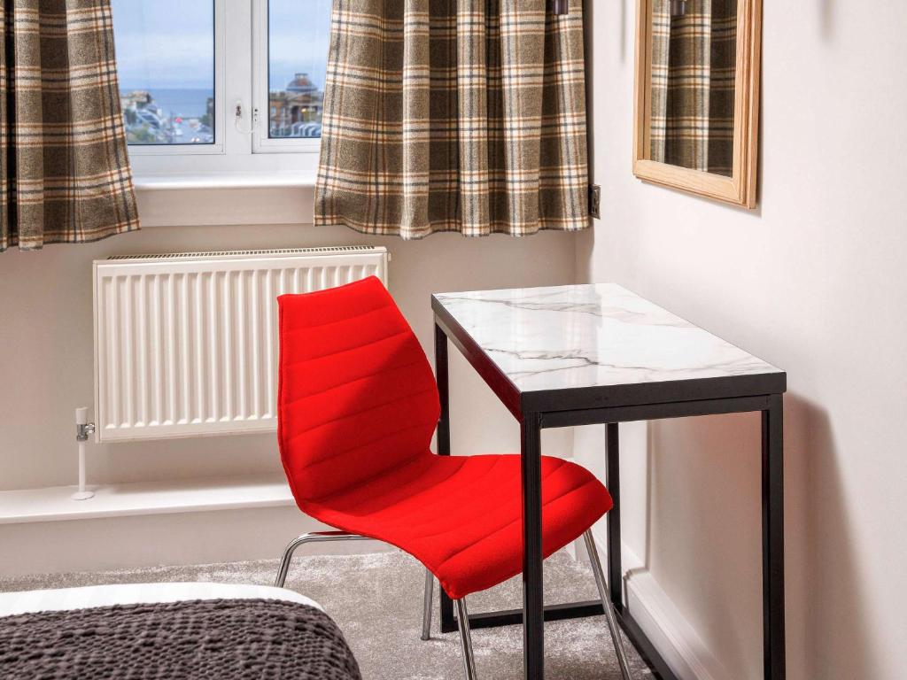 Posezení v ubytování Mercure Ayr Hotel