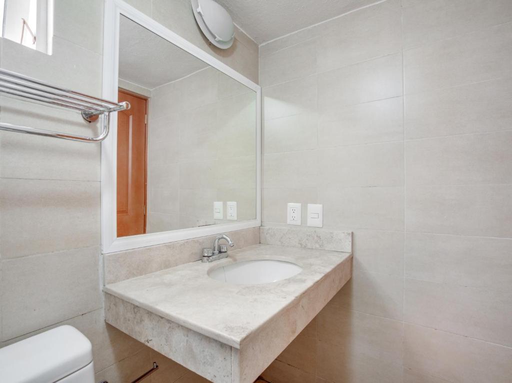 Koupelna v ubytování Hotel Patzcuaro