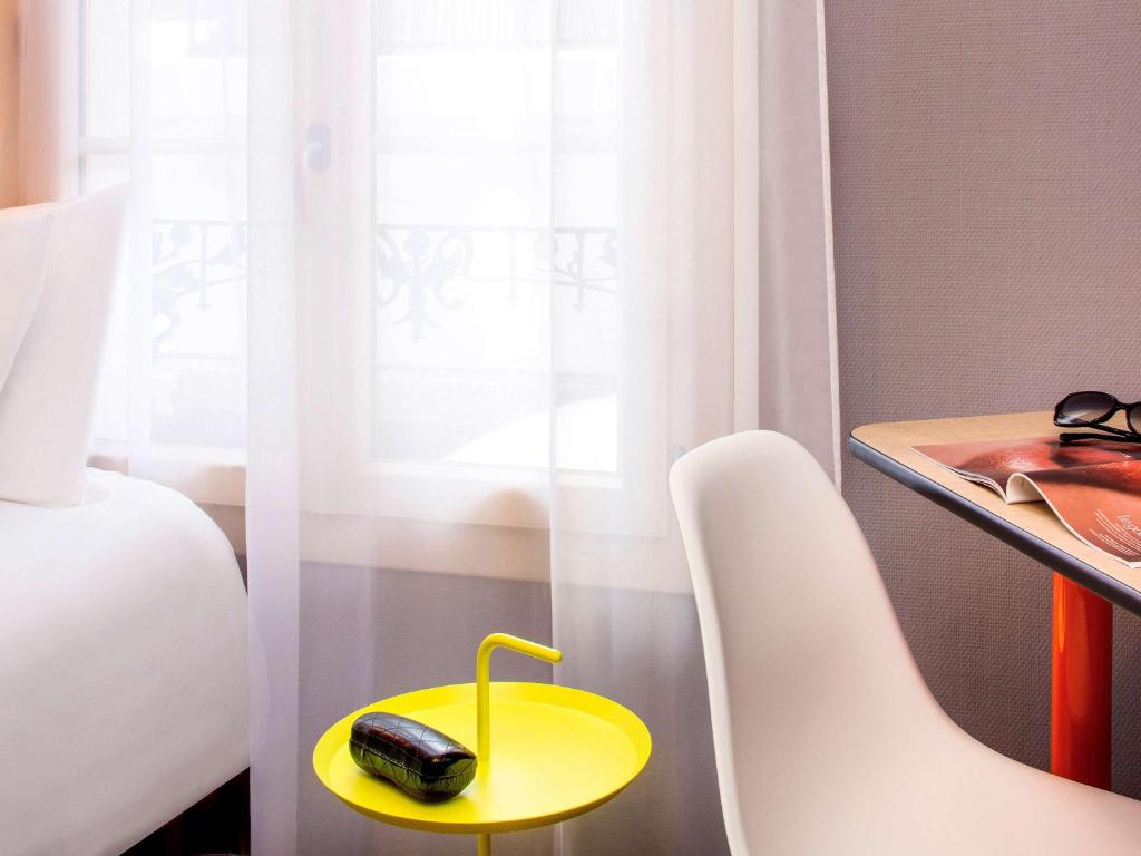 Posezení v ubytování ibis Styles Roanne Centre Gare