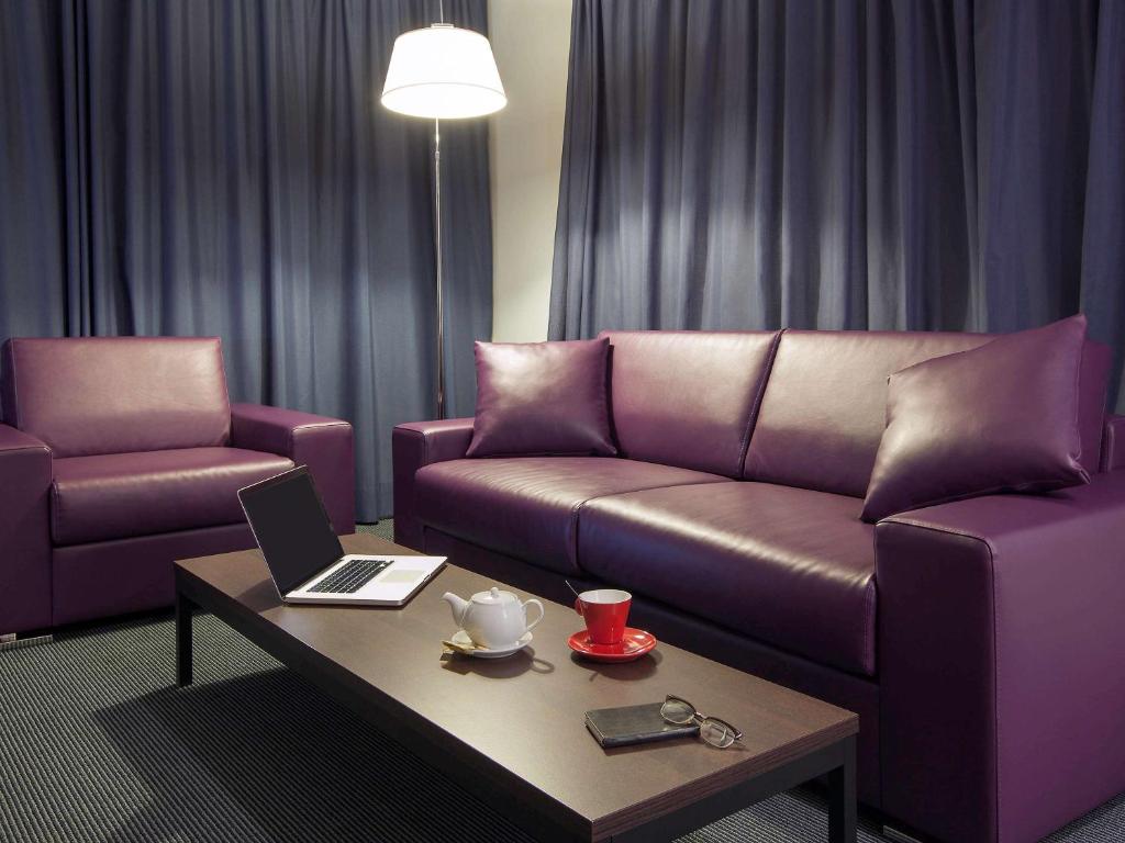 Area soggiorno di Ibis Styles Roma Eur