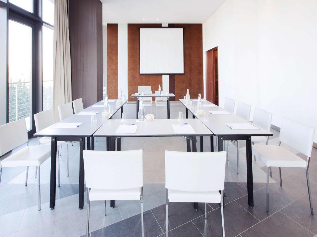 Zona business o sala conferenze di Ibis Styles Roma Eur