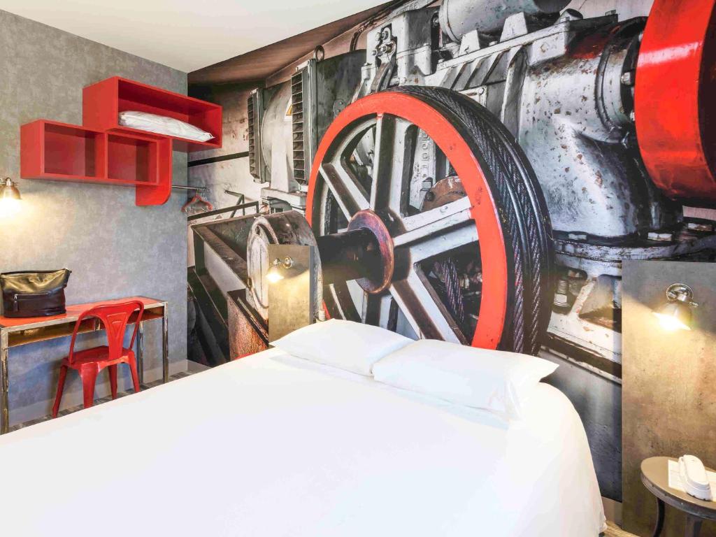 Postel nebo postele na pokoji v ubytování ibis Styles Vierzon
