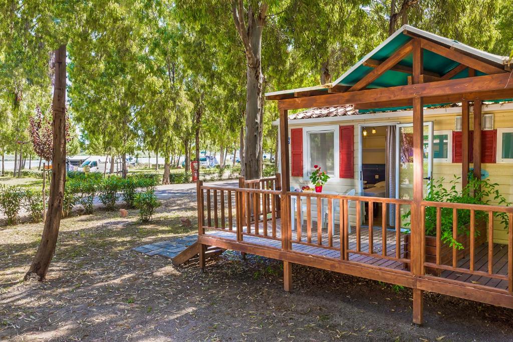 Ogród w obiekcie Camping Village Laguna Blu
