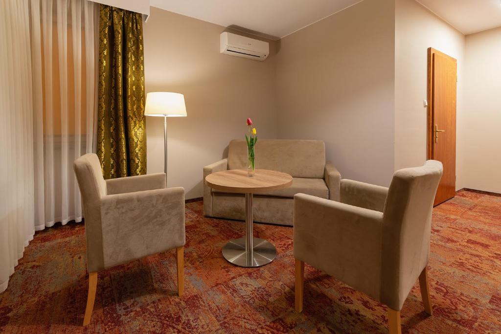 Hotel Olesno - Quarto Duplo Ou Twin Grande