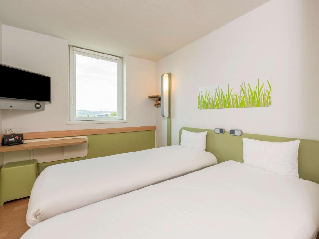Katil atau katil-katil dalam bilik di ibis budget Bern Expo