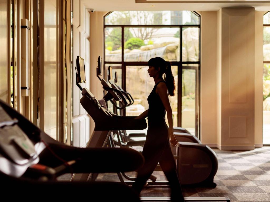 Fitness centrum a/nebo fitness zařízení v ubytování Sofitel Shanghai Hongqiao