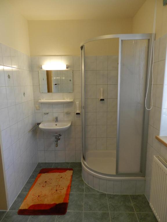 Koupelna v ubytování Freinerhof & Wellness