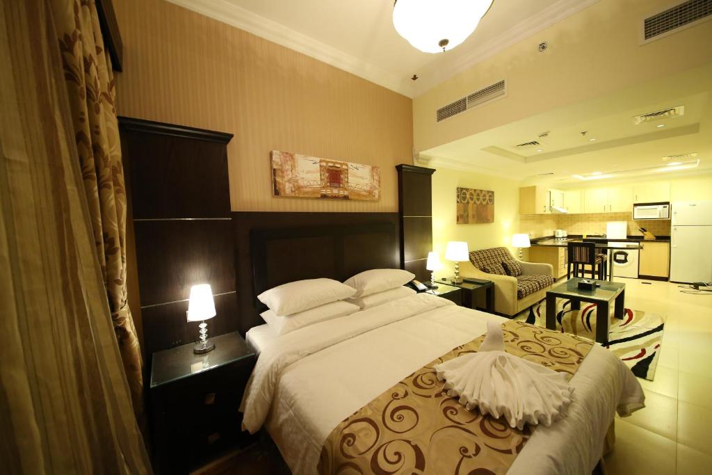 Ivory Grand Hotel Apartments - 