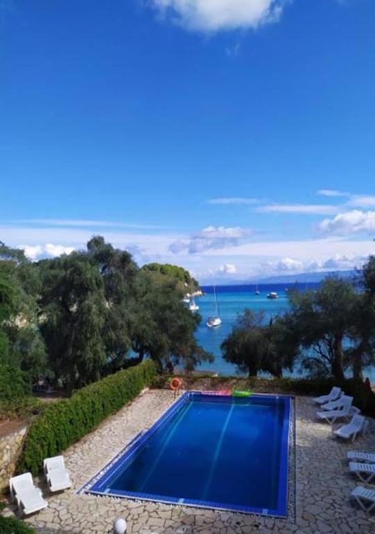 Bazén v ubytování Amfitriti Hotel & Studios nebo v jeho okolí