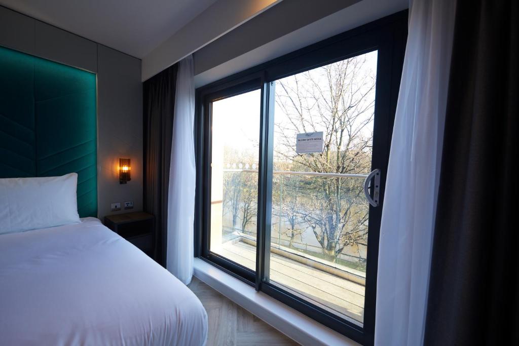 Roomzzz York City - Resim 24