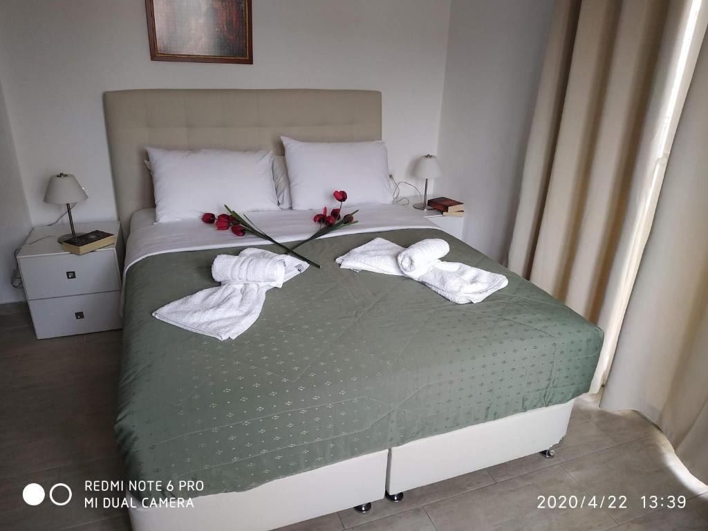 Postel nebo postele na pokoji v ubytování Central Hotel