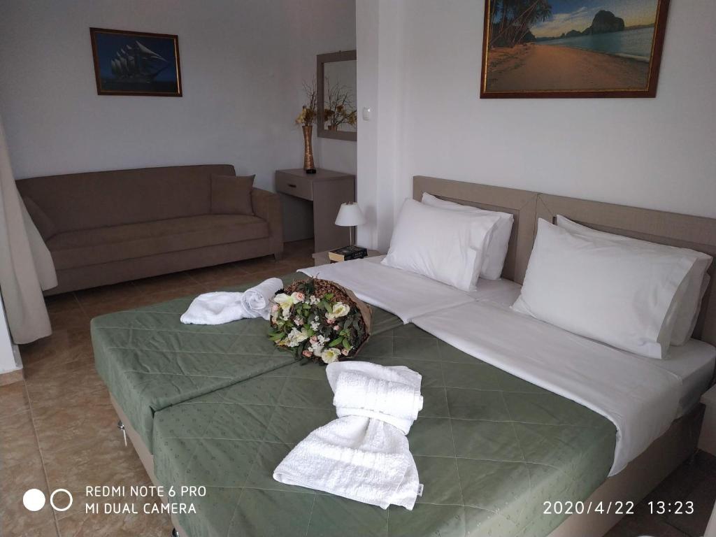 Postel nebo postele na pokoji v ubytování Central Hotel