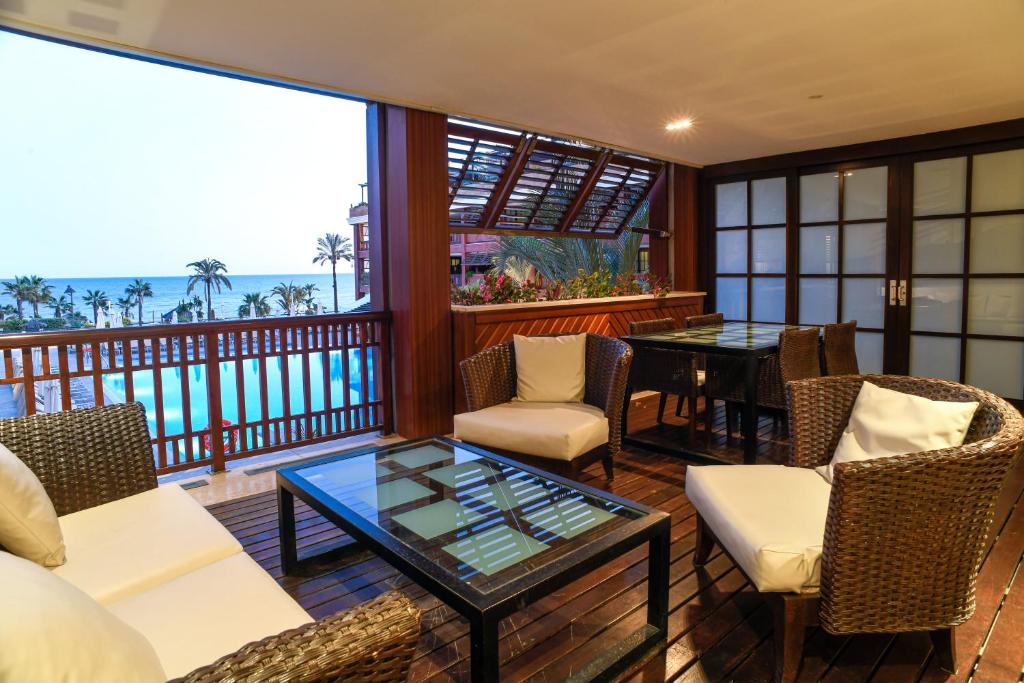 
Superior Junior Suite with View
