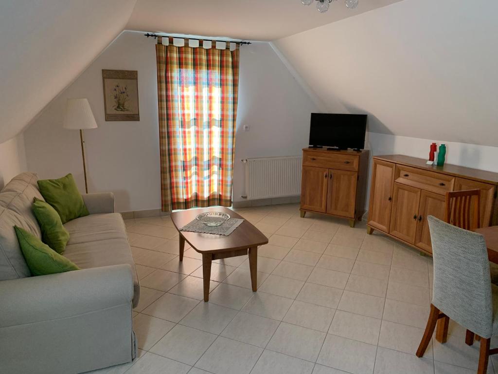 Hillside Apartments - One-Bedroom Apartment - D