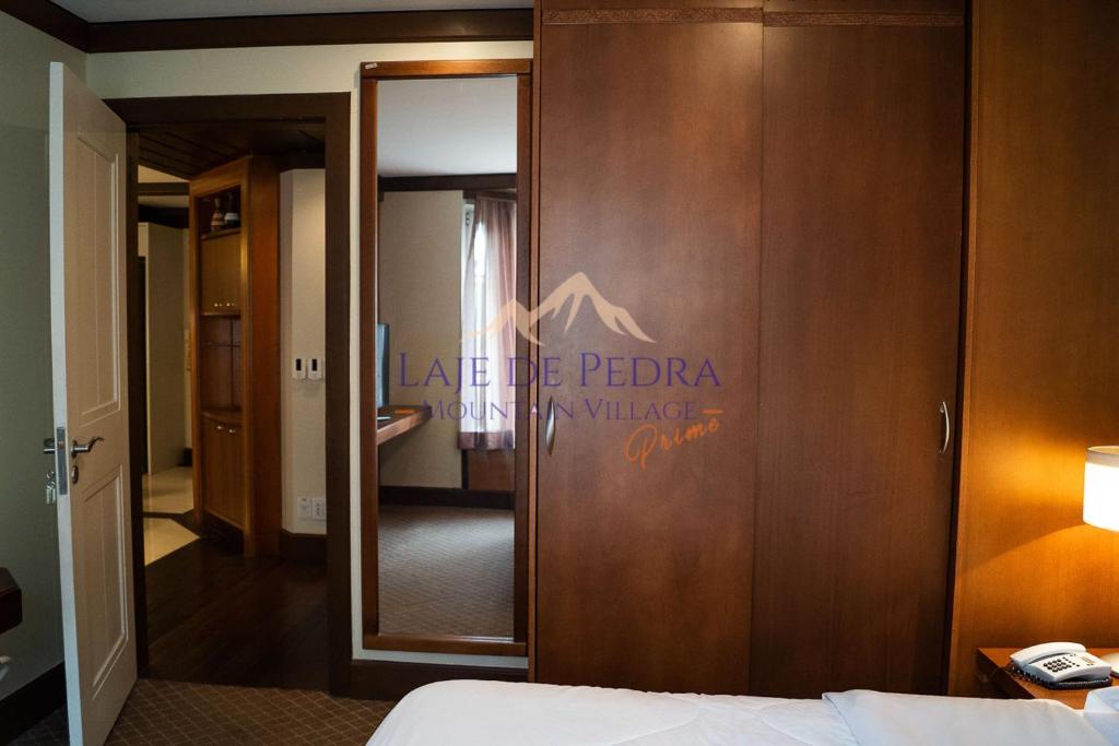  Laje de Pedra Mountain VillagePrime