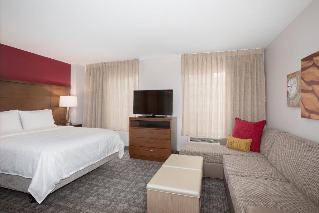Staybridge Suites Denver International Airport by IHG photo