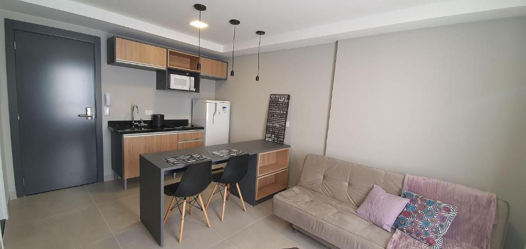 Studio Novo com Vista do Skyline de Curitiba - ALL1607