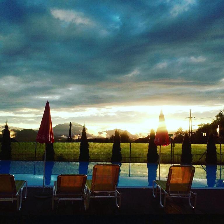 Bassein majutusasutuses Hotel Fantur või selle lähedal