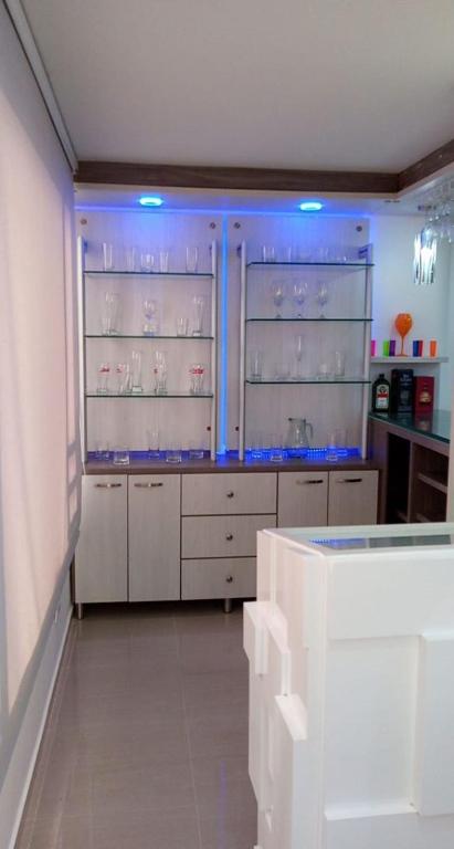 Apartment In Cartagena In Front Of The Beach Of 4 Bedrooms