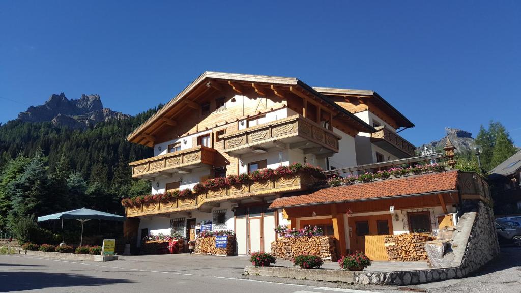 Nespecifikovaný výhled na hory nebo výhled na hory při pohledu z bed and breakfast