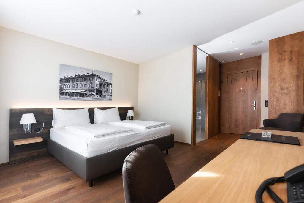 Hotel one66 (free parking garage) - Resim 25