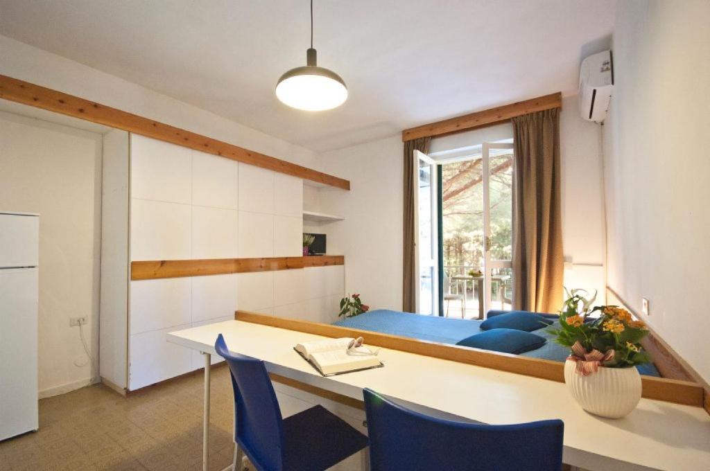 Кухня или мини-кухня в Residence Golfo Della Lacona

