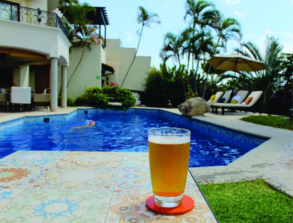 Bazén v ubytování Hotel Lindo Ajijic Bed & Breakfast nebo v jeho okolí
