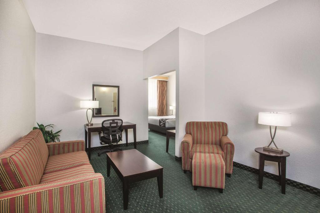 University Inn & Suites Berkeley photo
